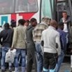 Aiuti allo sviluppo, le risorse diminuiscono per salvare i migranti
